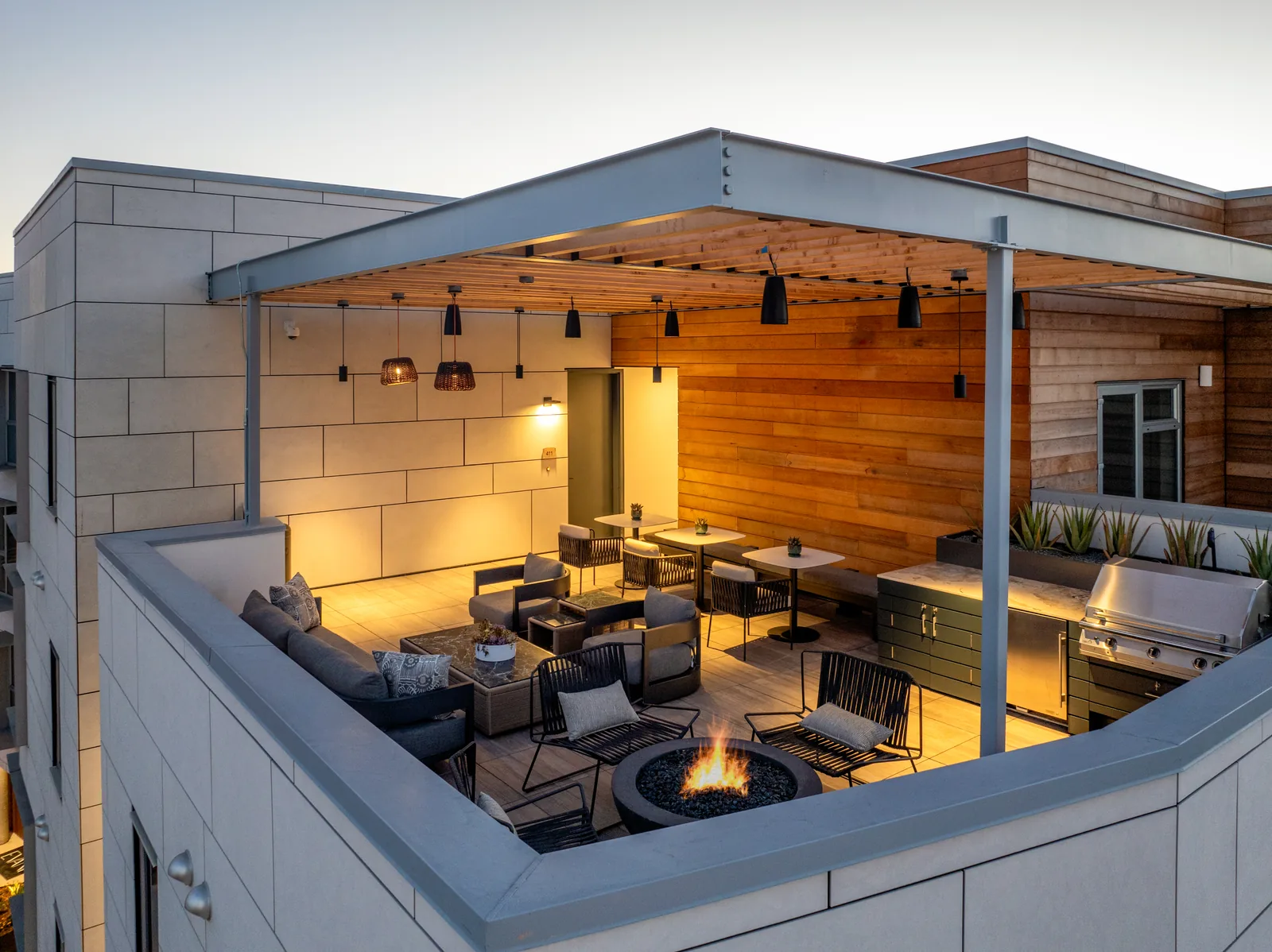 Evani 3223 Wilshire rooftop fire feature at exterior area - Santa Monica, CA