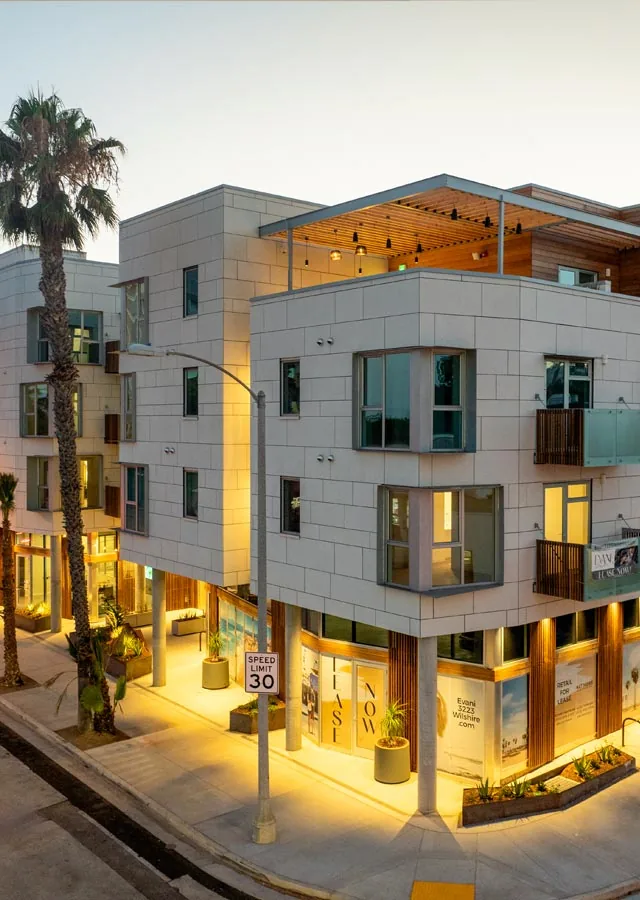 Evani 3223 Wilshire